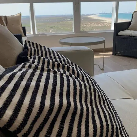 Simplyhosted Playa De Valdelagrana Apartamento